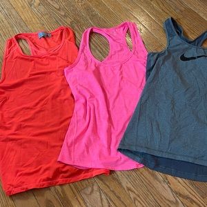 Athletic top set